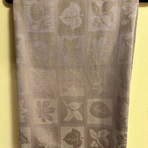 Autumn leaves tablecloth